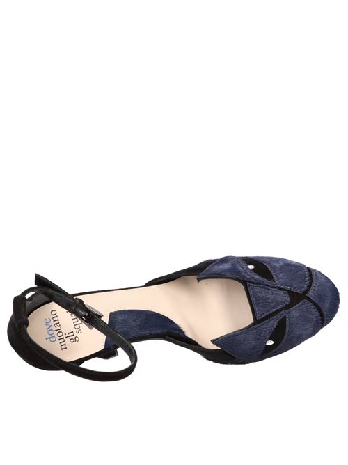 Ponyskin and suede décolleté DOVE NUOTANO GLI SQUALI | 5575 PONYNERO-BLU
